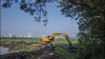 In its application, MMRDA had sought permission to continue with the project as it was a public project of urgency (Pratik Chorge/HT PHOTO) In its application, MMRDA had sought permission to continue with the project as it was a public project of urgency (Pratik Chorge/HT PHOTO)