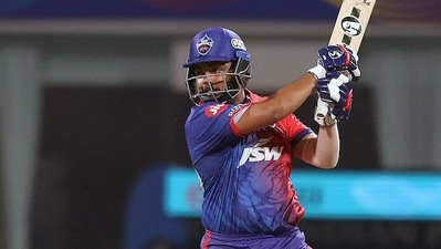 Mumbai , Apr 07 (ANI): Delhi Capitals Prithvi Shaw plays a shot during the Indian Premier League 2022 match between Lucknow Super Giants and Delhi Capitals, at DY Patil Stadium, in Mumbai on Thursday. (ANI Photo/Delhi Capitals Twitter) (ANI)