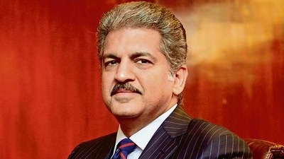Anand Mahindra tweeted the video of Mount Everest that has left people stunned. (MINT_PRINT) Anand Mahindra tweeted the video of Mount Everest that has left people stunned. (MINT_PRINT)