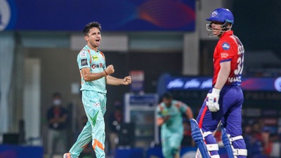 Mumbai: Ravi Bishnoi of Lucknow super giants  celebrates after takes a wicket of David Warner of Delhi Capitals during the 15th T20 cricket match of the Indian Premier League 2022 (IPL season 15) between the Lucknow Super Giants and the Delhi Capitals, at DY Patil Stadium, in Mumbai, Thursday, April 7, 2022. (Sportzpics for IPL/PTI Photo)(PTI04_07_2022_000221B) (PTI)