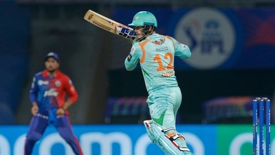 Mumbai: Quinton De Kock of Lucknow Super Giants bats during the 15th T20 cricket match of the Indian Premier League 2022 (IPL season 15) between the Lucknow Super Giants and the Delhi Capitals, at DY Patil Stadium, in Mumbai, Thursday, April 7, 2022. (Sportzpics for IPL/PTI Photo)(PTI04_07_2022_000238B) (PTI)