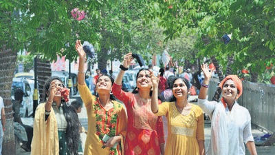 The state government said masks, even though not compulsory, should still be worn “for the health and safety of all”. HT File Photo The state government said masks, even though not compulsory, should still be worn “for the health and safety of all”. HT File Photo