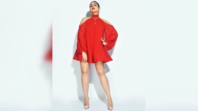 Huma Qureshi matched her outfit with a stylish pair of blush pink pointed Christian Louboutin stilettoes. (Instagram/@iamhumaq) Huma Qureshi matched her outfit with a stylish pair of blush pink pointed Christian Louboutin stilettoes. (Instagram/@iamhumaq)