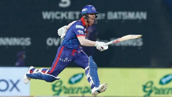 David Warner in action against Lucknow Super Giants(IPLt20.com)