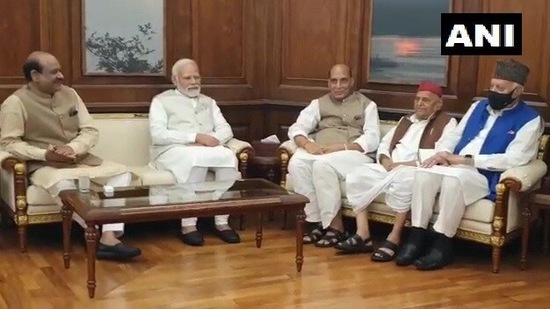 PM Modi meets opposition leaders, defence minister Rajnath Singh and speaker Om Birla after budget session of parliament is adjourned. (Credit: ANI)(@ANI) PM Modi meets opposition leaders, defence minister Rajnath Singh and speaker Om Birla after budget session of parliament is adjourned. (Credit: ANI)(@ANI)