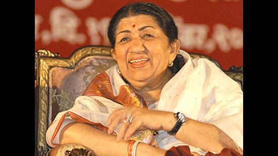 Lata Mangeshkar passed away on February 6. The exhibition, which is open from April 8 to 10, has articles from 133 newspapers from across the country and world on display. (HT FILE PHOTO)
