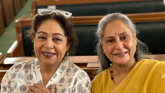 Kirron Kher and Jaya Bachchan met in the Parliament.&nbsp;