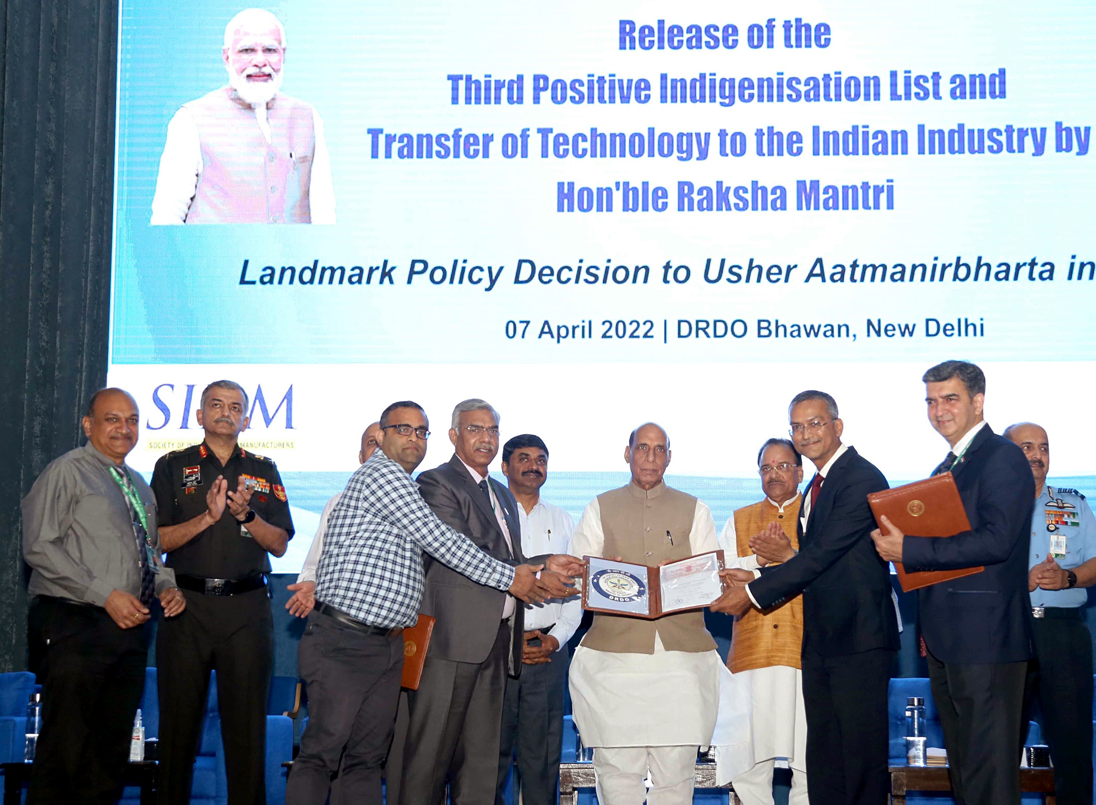 Union defence minister Rajnath Singh handing over licensing agreements to the industries for transfer of technologies developed by DRDO, in New Delhi on Thursday. (ANI)