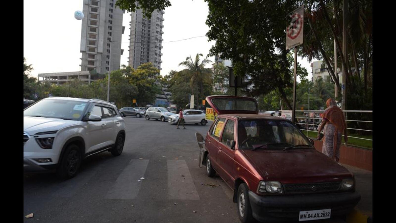 Navi Mumbai Municipal Corporation asks traffic police to reconsider No Parking zones in city