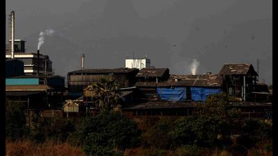 Despite closure notices in Dombivli MIDC, residents complain that there is no respite from pollution. (For representational purposes only) (HT FILE PHOTO) Despite closure notices in Dombivli MIDC, residents complain that there is no respite from pollution. (For representational purposes only) (HT FILE PHOTO)