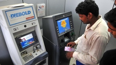 At present, the facility of card-less cash withdrawal through ATMs is limited only to a few banks. (HT/ PHOTO)