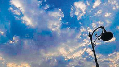 On Friday, the city witnessed cloudy conditions after 4 pm. However, parts of Satara district received heavy rains and hailstorms (soft hail) in the evening hours. (REPRESENTATIVE PHOTO)