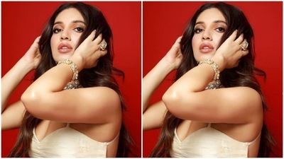 Bhumi played muse to the fashion designer Abhinav Mishra and picked a bridal ensemble for the pictures. (Instagram/@bhumipednekar)