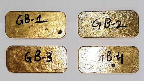 The seizure made by the DRI at the Amritsar airport on April 5. (HT Photo)