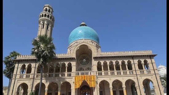 The approval was given to the names of candidates selected in interviews for 69 vacant teaching positions held between December 2021 and April 2022 for eight subjects in five different departments of Allahabad University (AU). (File photo)