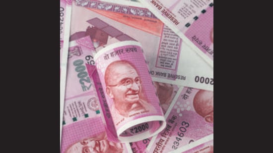 The GST collection dropped to <span class='webrupee'>₹</span>95,523 crore from the estimated <span class='webrupee'>₹</span>1.18 lakh crore (Getty Images/iStockphoto)