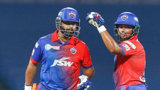 Delhi Capitals Rishabh Pant and Sarfaraz Khan during the Indian Premier League 2022 match between Lucknow Super Giants and Delhi Capitals, at DY Patil Stadium, in Mumbai on Thursday.&nbsp;(ANI)