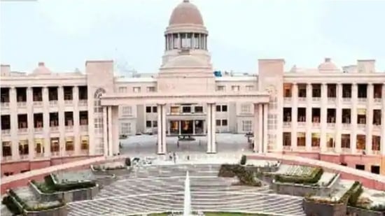 The court directed additional advocate general to serve a copy of this order to additional chief secretaries in the department of urban development and animal husbandry. It fixed April 19 as the next date of hearing. (Pic for representation)