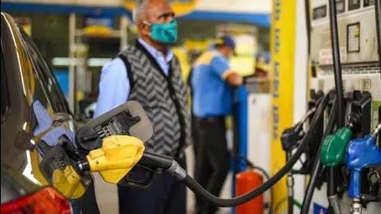 On Friday, though fuel prices remained unchanged for the second straight day, they had been on a constant rise after a four-and-half-month-long hiatus that ended on March 22, after the BJP’s victory in the assembly elections in five states. (HT FILE PHOTO.)