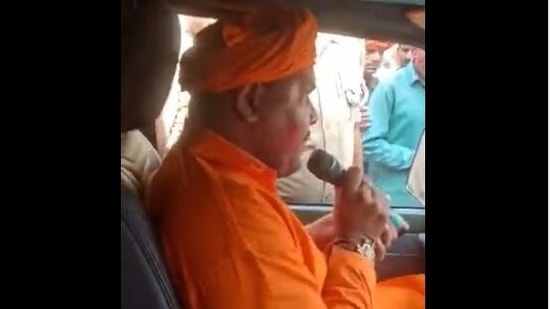 Screenshot from the viral video of Bajrang Muni Das where he could be seen threatening Muslim women.&nbsp;