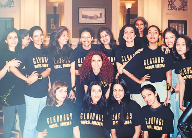 Posing with the other contestants of Mrs India, when she won first runner-up
