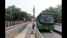 The Boom barrier has been installed at the Deccan College bus stand on the BRT route from Sangamwadi to Vishrantwadi.  (Shankar Narayan/HT PHOTO)