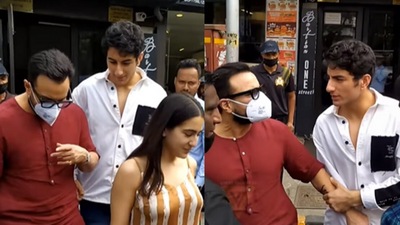 Sara Ali Khan and Ibrahim Ali Khan spotted with their father Saif Ali Khan. Sara Ali Khan and Ibrahim Ali Khan spotted with their father Saif Ali Khan.