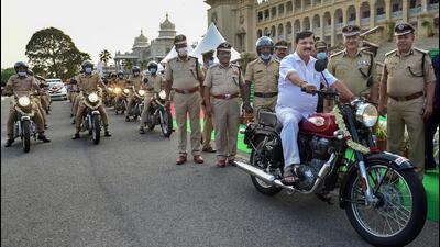 Karnataka Home Minister Araga Jnanendra says police were trying to find out as to who was behind the Bengaluru schools’ hoax bomb threat, and central agencies are also especially looking into it seriously. (PTI File) Karnataka Home Minister Araga Jnanendra says police were trying to find out as to who was behind the Bengaluru schools’ hoax bomb threat, and central agencies are also especially looking into it seriously. (PTI File)