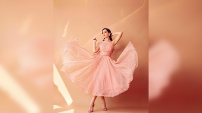 Nora Fatehi lifts and drops her dress for the photographers to capture her best moments. (Instagram/@norafatehi) Nora Fatehi lifts and drops her dress for the photographers to capture her best moments. (Instagram/@norafatehi)