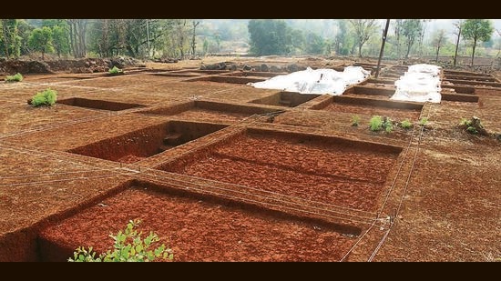 The remains of Chhatrapati Shivaji Maharaj’s ‘Shivpatan Wada’ were found at the foot of Rajgad fort during the ‘archaeological scientific clearing work’ carried out by the state archaeological department and Pune district administration. (Ravindra Joshi/HT PHOTO)