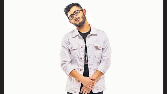 A young creator from Faridabad, CarryMinati aka Ajey Nagar is known for his hilarious reactions to various trending topics.