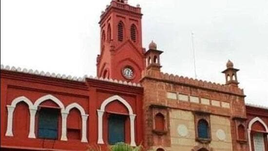 The Aligarh Muslim University (AMU) on Saturday announced that it will adopt the Common University Entrance Test (CUET) for admissions to all undergraduate courses. (HT FILE PHOTO.)