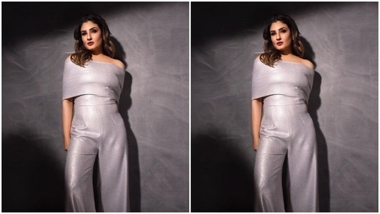 Styled by fashion stylist Surina Kakkar, Raveena wore her shoulder-length tresses open in wavy curls with a middle part.(Instagram/@officialraveenatandon)