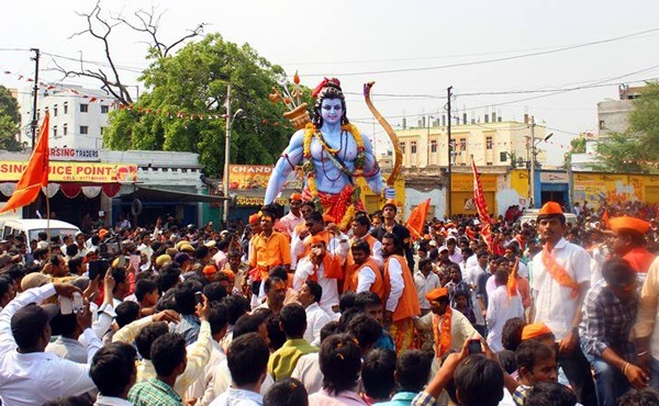 Miscreants pelt stones at a Ram Shobha Yatra in Mulbagal town. (Representative Image/Organiser) Miscreants pelt stones at a Ram Shobha Yatra in Mulbagal town. (Representative Image/Organiser)