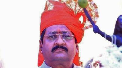 Several pushcarts owned by Muslims were also vandalised by members of the right-wing group Sri Rama Sene near Sri Nuggikeri Hanumantha temple. (ANI) Several pushcarts owned by Muslims were also vandalised by members of the right-wing group Sri Rama Sene near Sri Nuggikeri Hanumantha temple. (ANI)