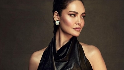 Pulling back her silky tresses into a sleek high braid, Esha accessorised her look only with a pair of round black and white earrings to let her ensemble do the maximum talking. (Instagram/egupta) Pulling back her silky tresses into a sleek high braid, Esha accessorised her look only with a pair of round black and white earrings to let her ensemble do the maximum talking. (Instagram/egupta)