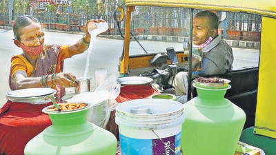 Under the action plan, the Karnataka government will make arrangements to identify vulnerable districts, people and animals and chart out ways to beat the heatwave as temperature is expected to soar in the upcoming months. (PTI)