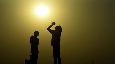 There is a chance of cloudy skies over Delhi from Monday evening, which might lower the maximum temperature by a degree or so, but no rain was expected in the region, IMD scientist RK Jenamani said. (Raj K Raj/HT Photo) There is a chance of cloudy skies over Delhi from Monday evening, which might lower the maximum temperature by a degree or so, but no rain was expected in the region, IMD scientist RK Jenamani said. (Raj K Raj/HT Photo)