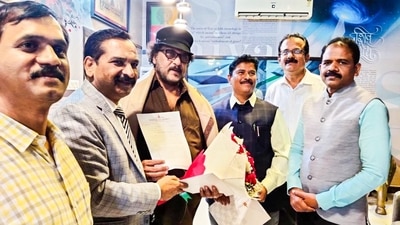 Crazy Star Ravichandran will receive his second doctorate from BCU during their first convocation. (Source: Twitter)