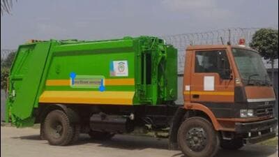 Chandigarh MC has decided to equip its sanitation staff with new equipment and machinery worth more than ₹3 crore. (HT Photo) Chandigarh MC has decided to equip its sanitation staff with new equipment and machinery worth more than ₹3 crore. (HT Photo)