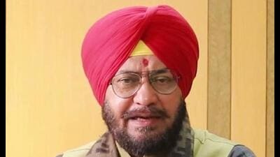 : Barely four hours after he lashed out against newly appointed Punjab Congress president Amarinder Singh Raja Warring, the Congress on Sunday expelled former MLA Surjit Singh Dhiman from the party for anti-party activities. : Barely four hours after he lashed out against newly appointed Punjab Congress president Amarinder Singh Raja Warring, the Congress on Sunday expelled former MLA Surjit Singh Dhiman from the party for anti-party activities.