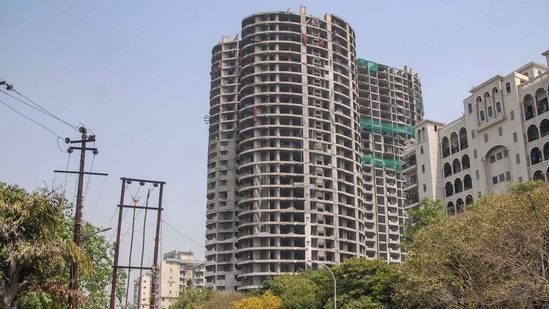 Closed road near twin residential towers of Supertech, ahead of a test blast to be conducted in Noida.(PTI)