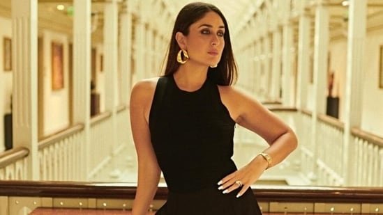 Kareena Kapoor's smoking hot look in black jumpsuit for United Nations Young Changemakers Conclave is worth <span class='webrupee'>₹</span>54k