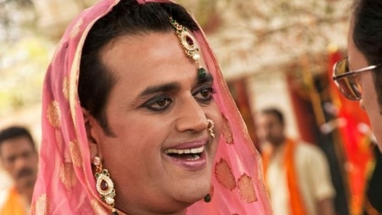 Ravi Kishan's character in Tigmannshu Dhulia's Bullet Raja dressed as a woman to hide from his enemies.