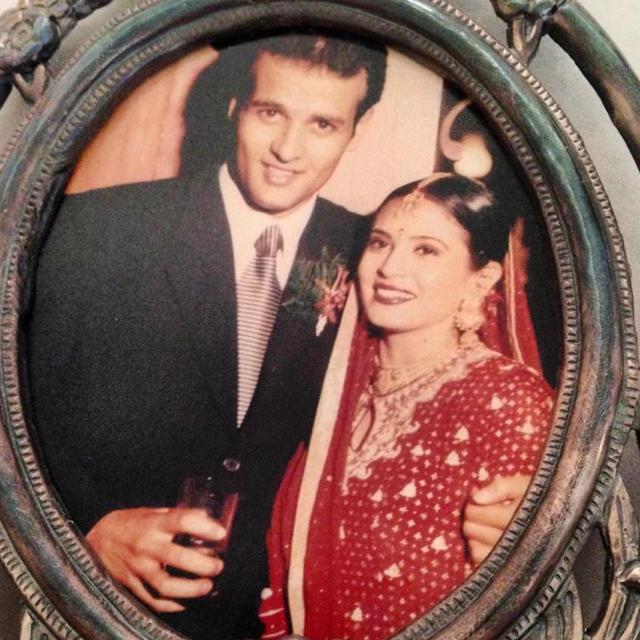 Rohit Roy and his wife Manasi Joshi Roy on their wedding day.