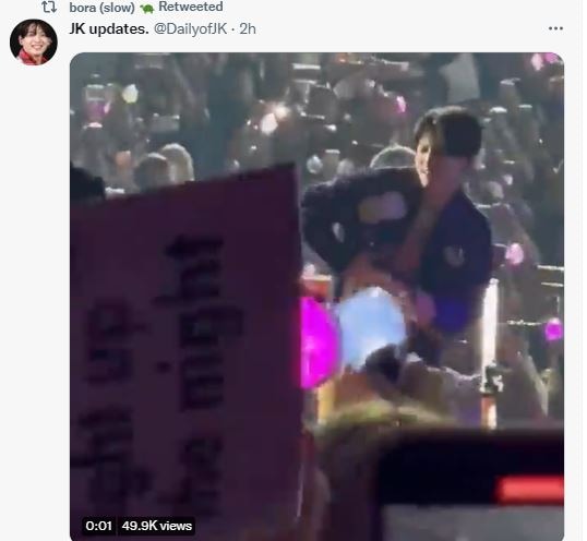 BTS' V gives fan a bouquet during concert, they toss it back. Watch -  Hindustan Times