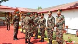 Northern Command chief Lt Gen Upendra Dwivedi while reviewing security scenario in Kashmir complimented the Chinar Corps for ensuring zero collateral damage during counter-insurgency operations in Kashmir. (HT Photo)