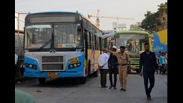 While the PMPML has started closing down its services in rural parts, there is a growing demand from the public that it resumes these services, which will put a greater tax burden on Pune and PCMC citizens (HT FILE PHOTO)