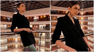 This blazer style dress is designed by Nikhil Thampi for the label RSVP. The outfit is available on Nykaa Fashion and is worth  <span class='webrupee'>₹</span>12,995. (Instagram/@rakulpreet)
