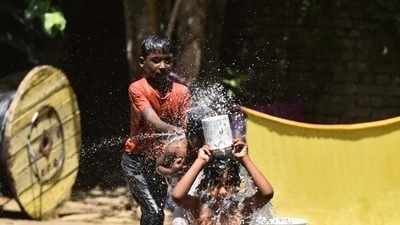 Children bathe in a park on a hot summer day, in Gurugram. (Photo by Vipin Kumar/ Hindustan Times) (Vipin Kumar/HT PHOTO) Children bathe in a park on a hot summer day, in Gurugram. (Photo by Vipin Kumar/ Hindustan Times) (Vipin Kumar/HT PHOTO)